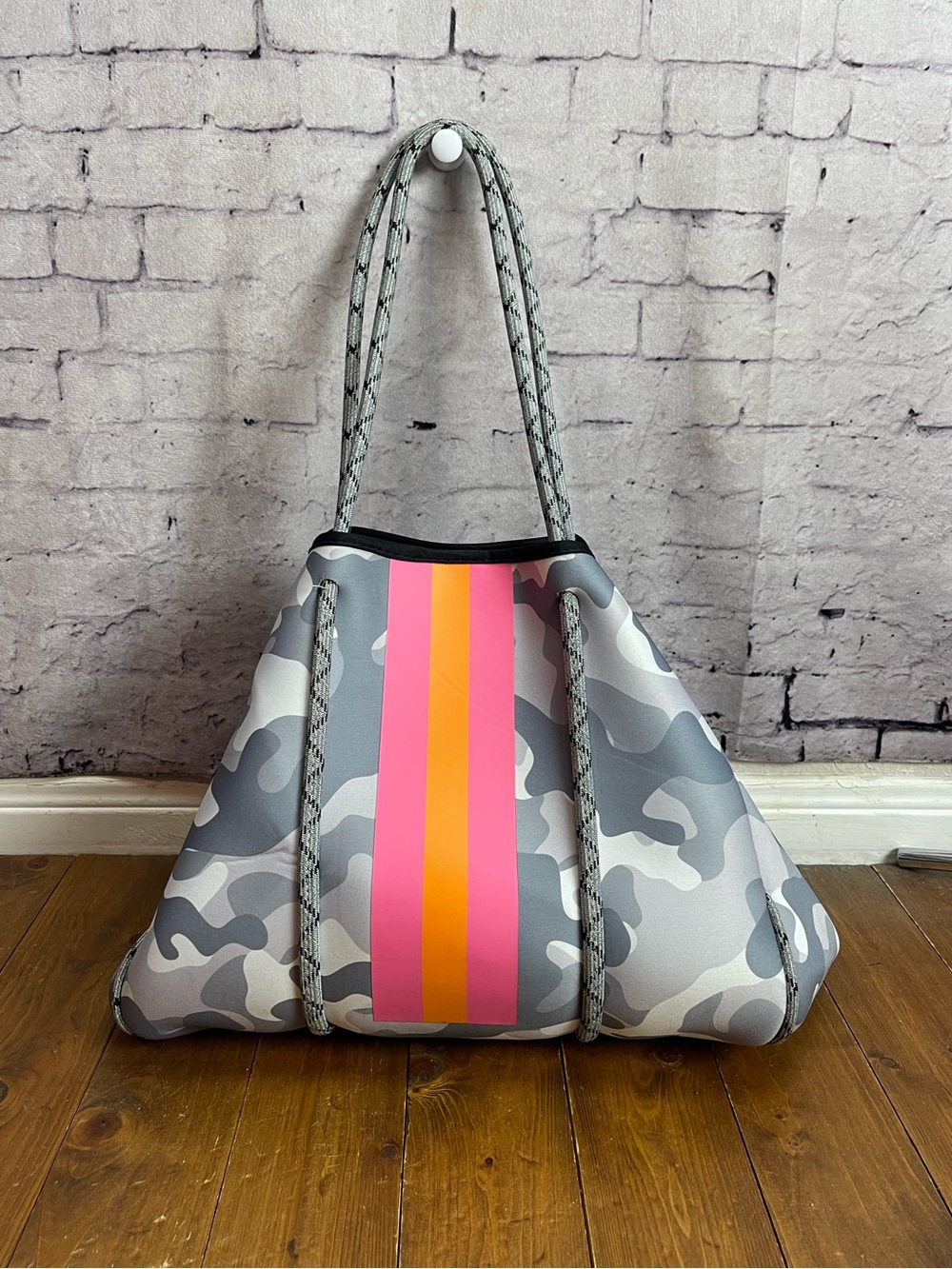 PH Parker and Hyde neoprene gray camo tote bag